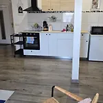 - Cafe Princ Pod Hradem Wifi, Klima アパート Šternberk