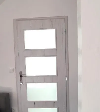 - Cafe Princ Pod Hradem Wifi, Klima Apartment Sternberk