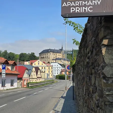 - Cafe Princ Pod Hradem Wifi, Klima Apartment